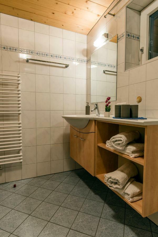 Appartement Haus Ambiatscha à Sankt Gallenkirch Extérieur photo