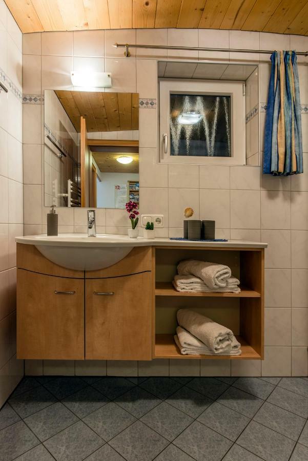 Appartement Haus Ambiatscha à Sankt Gallenkirch Extérieur photo