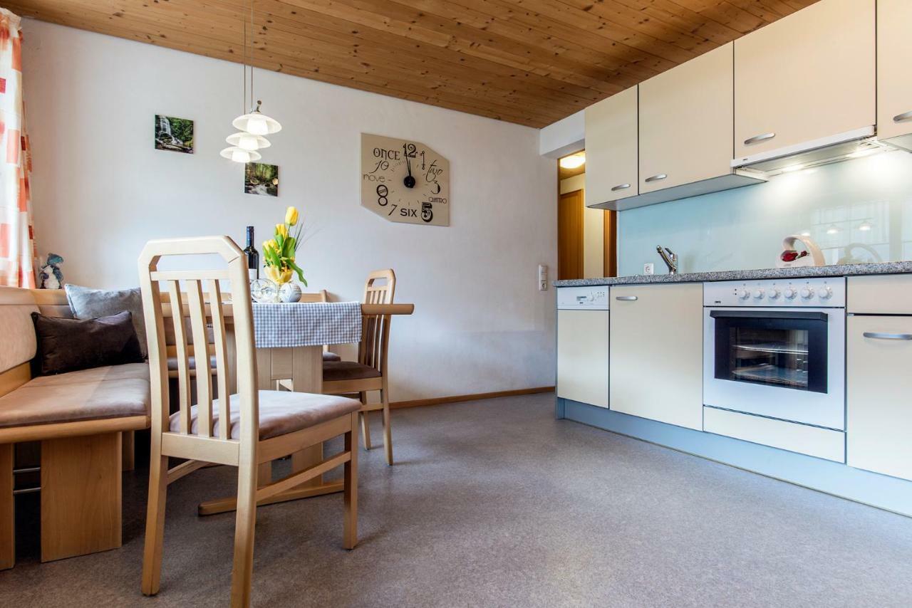 Appartement Haus Ambiatscha à Sankt Gallenkirch Extérieur photo