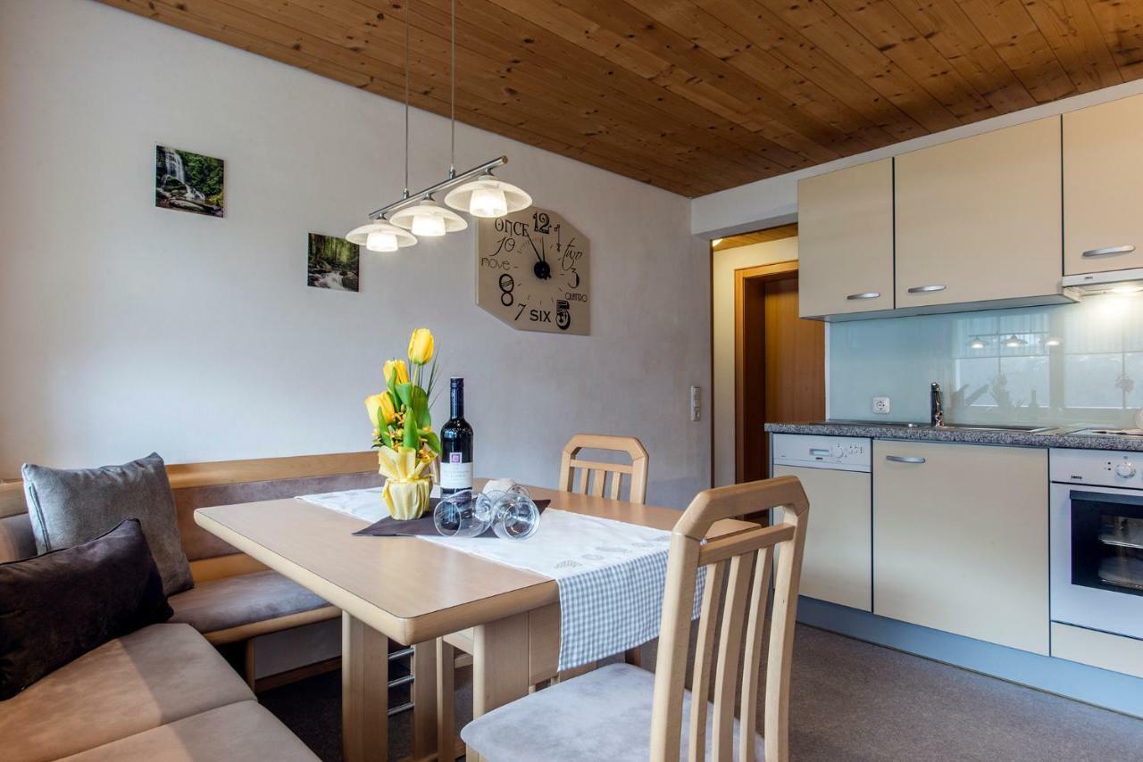 Appartement Haus Ambiatscha à Sankt Gallenkirch Extérieur photo